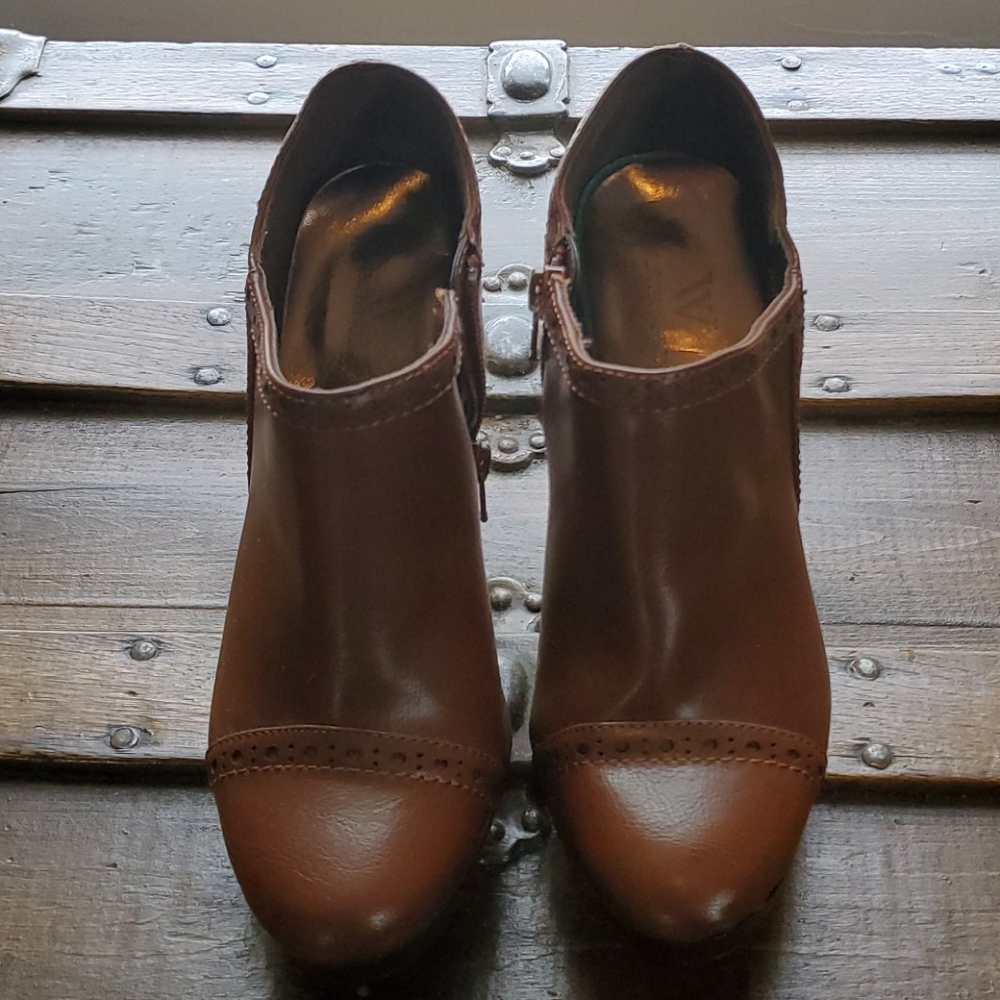 Worthington Light Brown Bootie Excellent Condition